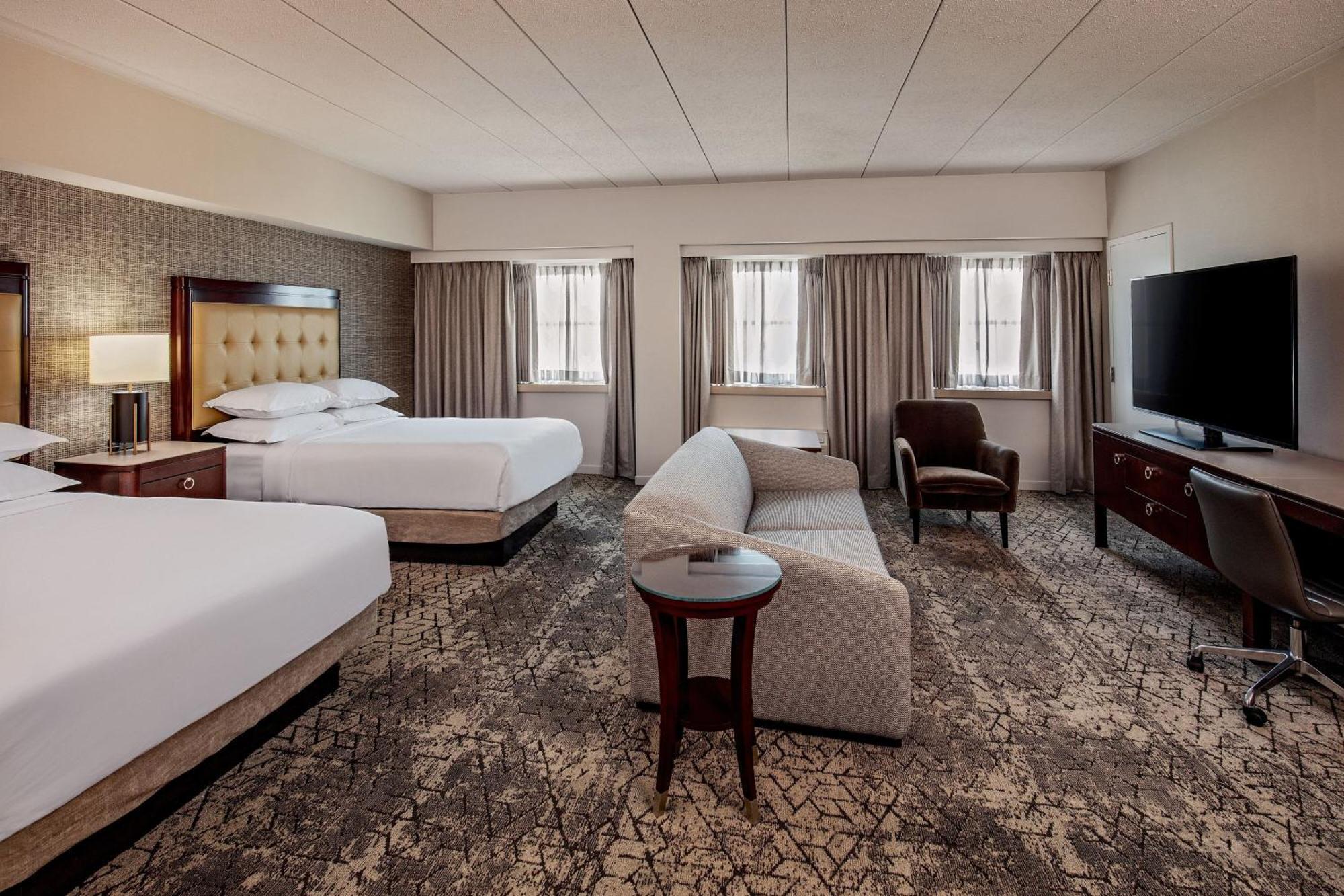 Sheraton Boston Needham Hotel Bagian luar foto