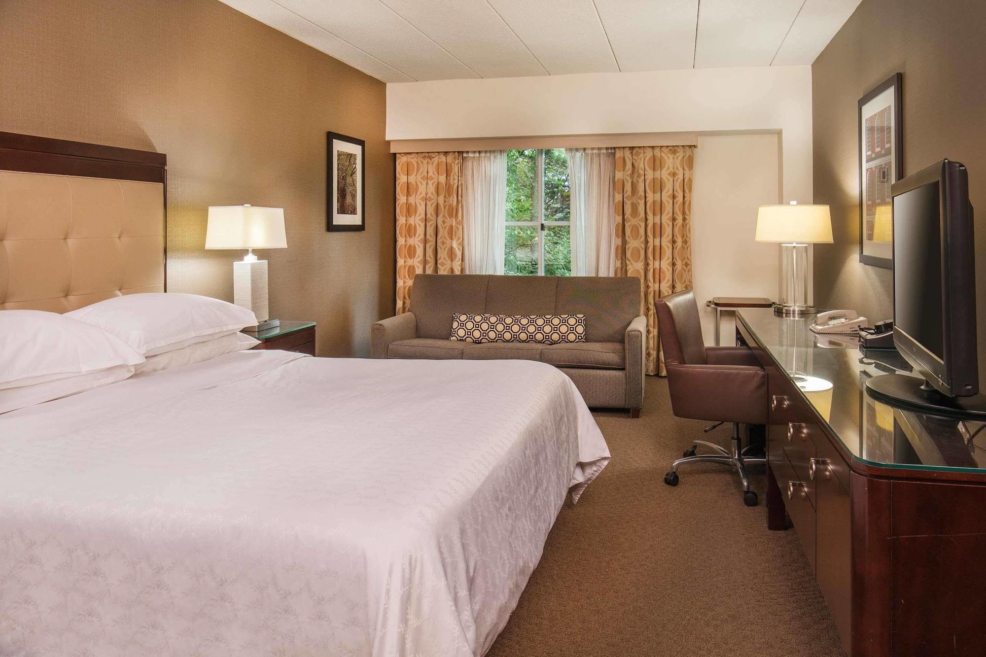 Sheraton Boston Needham Hotel Bagian luar foto